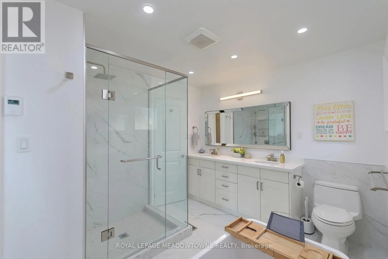 272 ORIOLE COURT