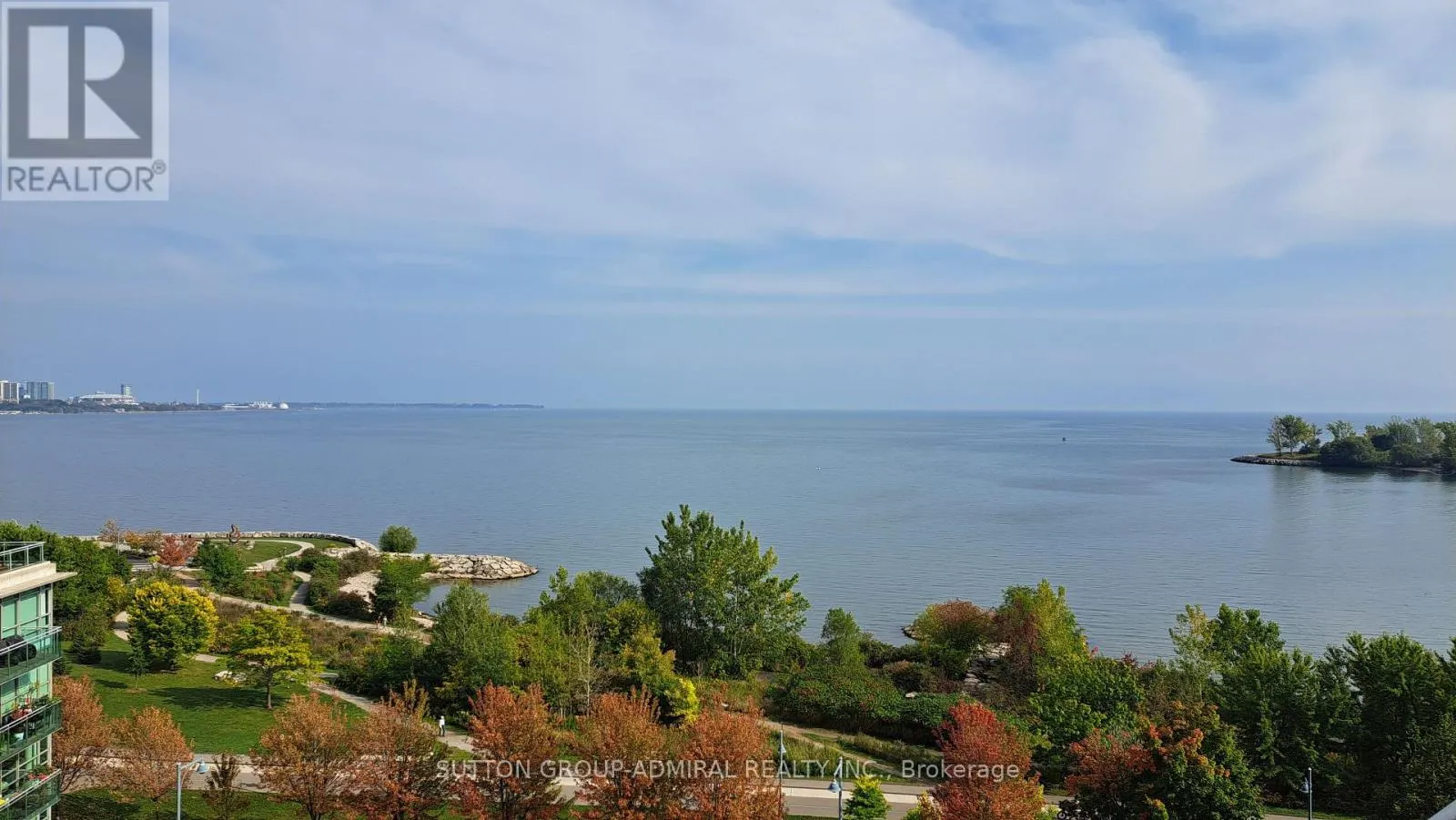 901 - 5 MARINE PARADE DRIVE
