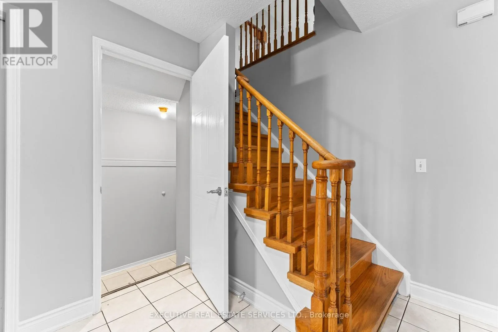 11 UPWOOD PLACE