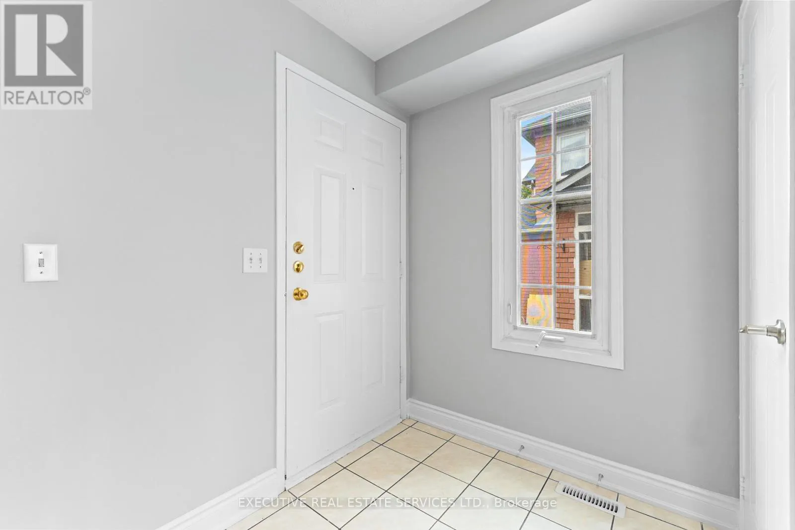 11 UPWOOD PLACE