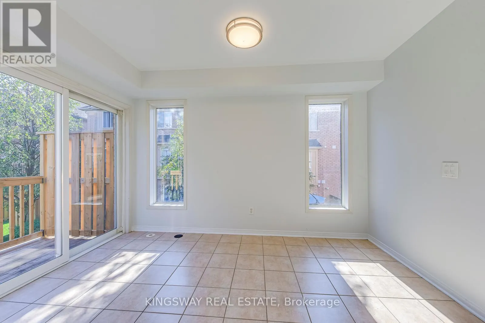 61 - 50 STRATHAVEN DRIVE