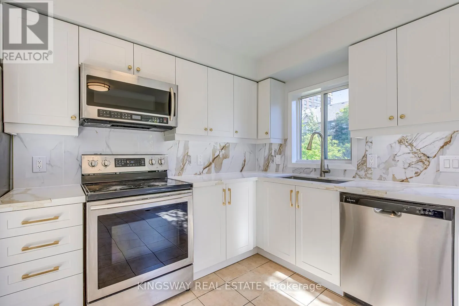 61 - 50 STRATHAVEN DRIVE