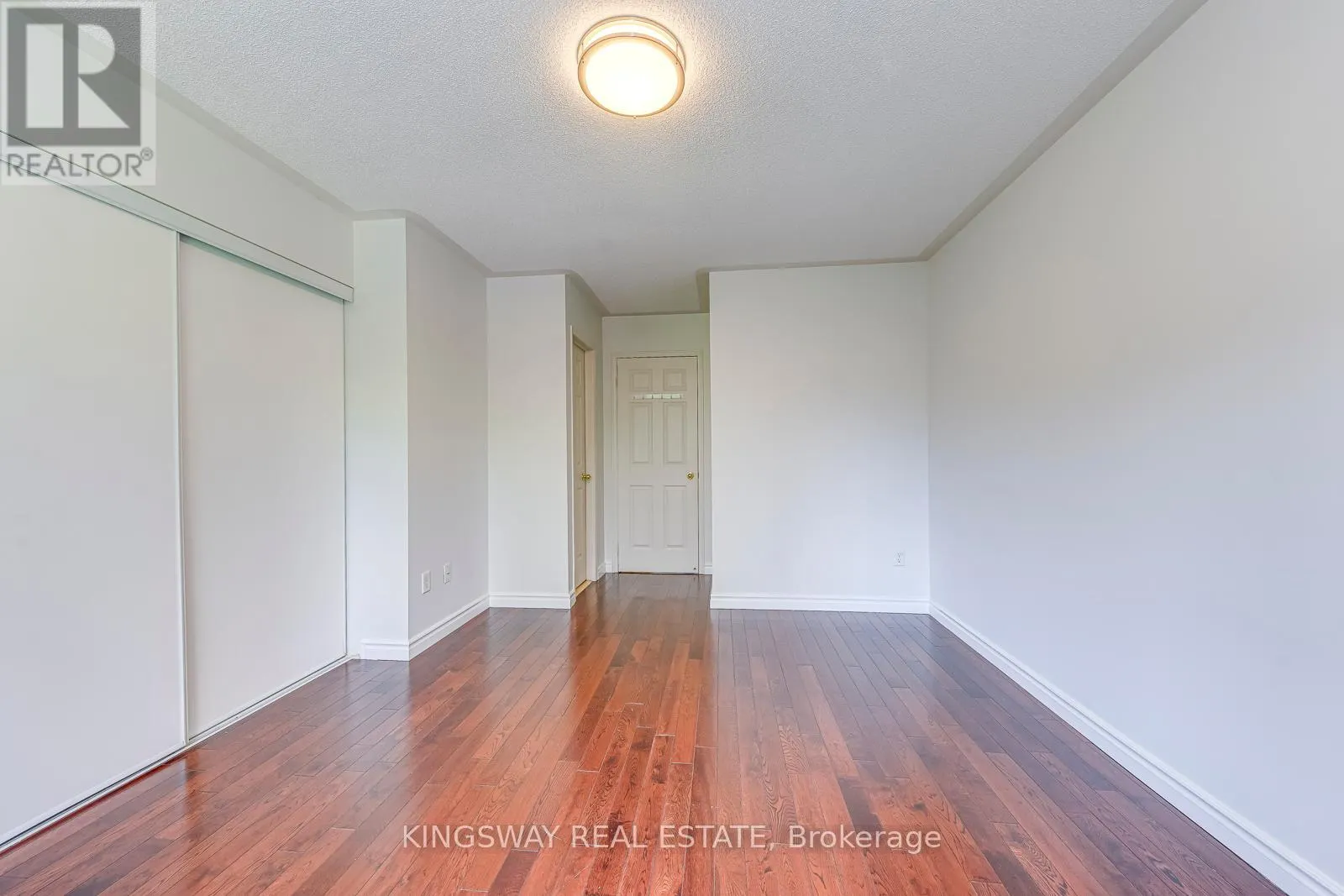 61 - 50 STRATHAVEN DRIVE