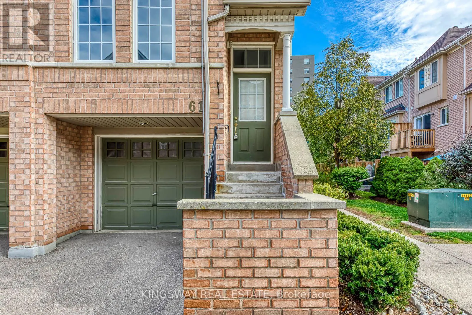 61 - 50 STRATHAVEN DRIVE