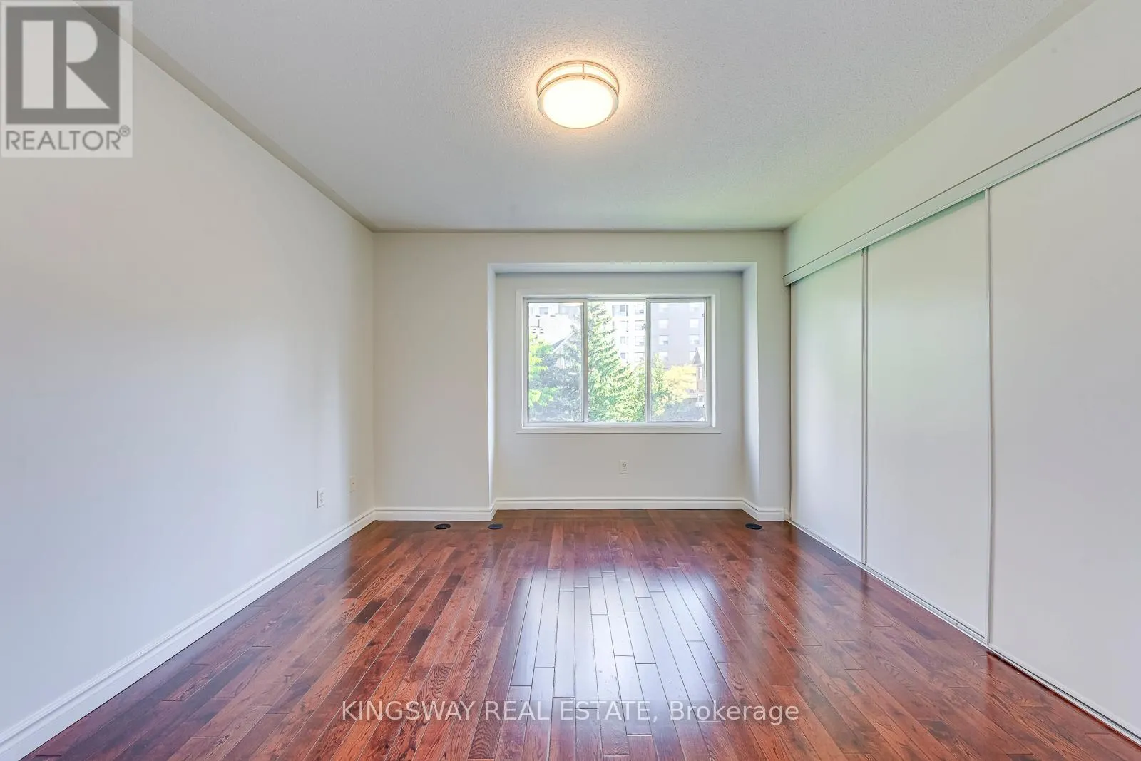 61 - 50 STRATHAVEN DRIVE