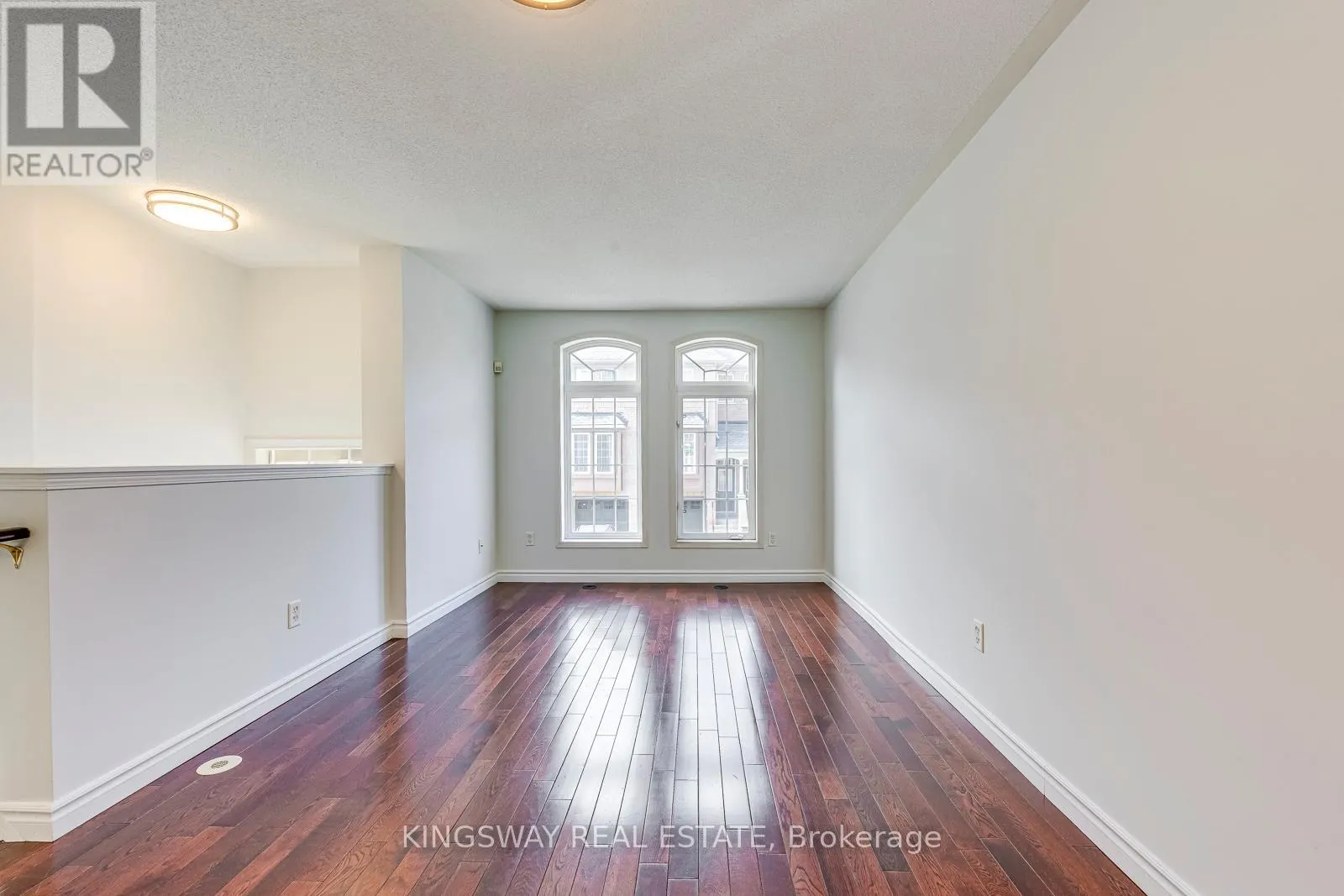 61 - 50 STRATHAVEN DRIVE