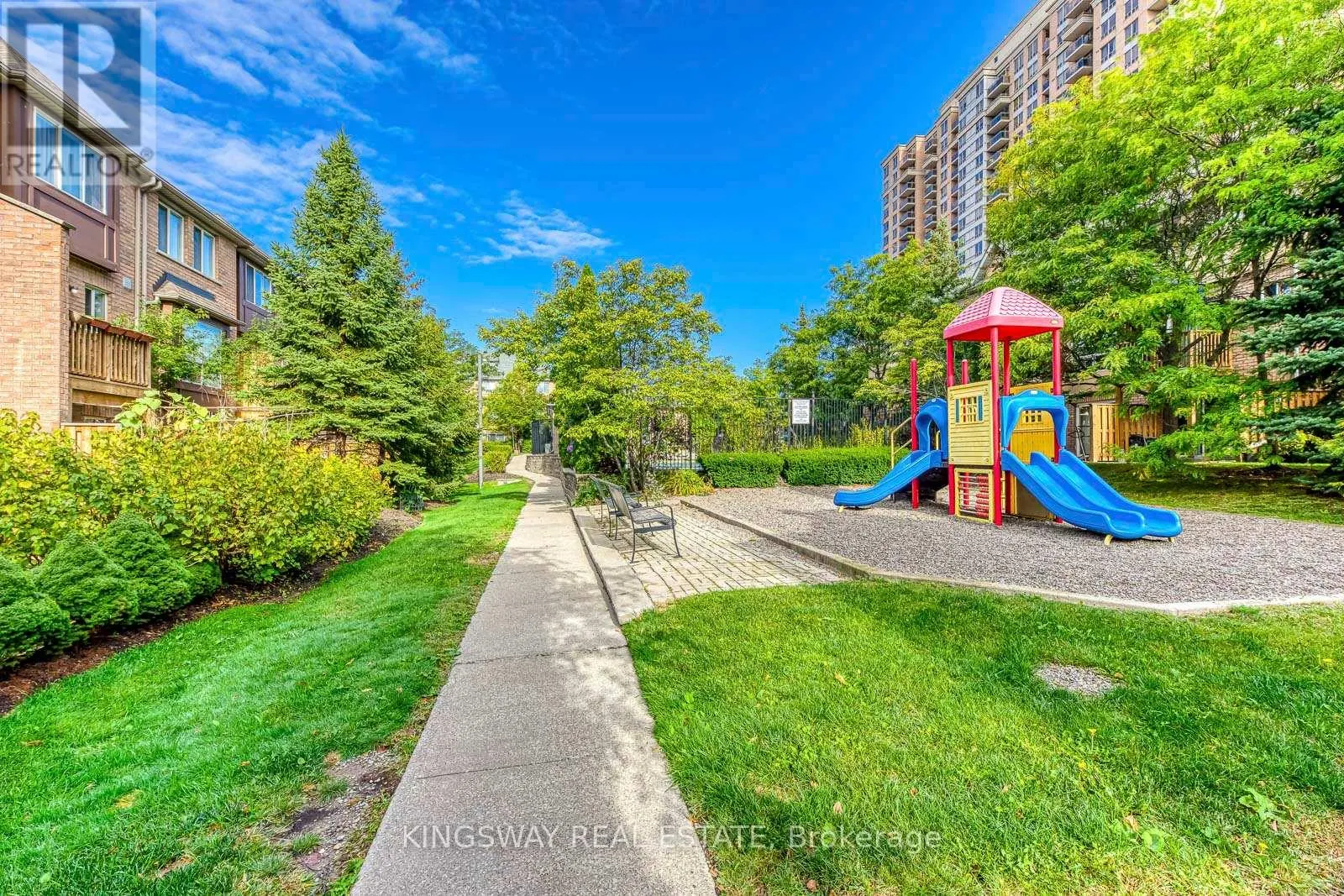 61 - 50 STRATHAVEN DRIVE