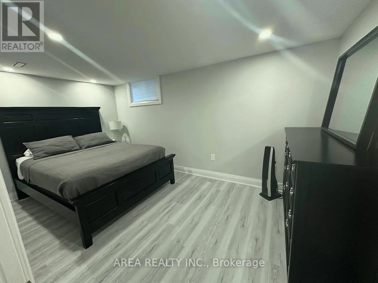 LOWER - 57 FARLEY CRESCENT