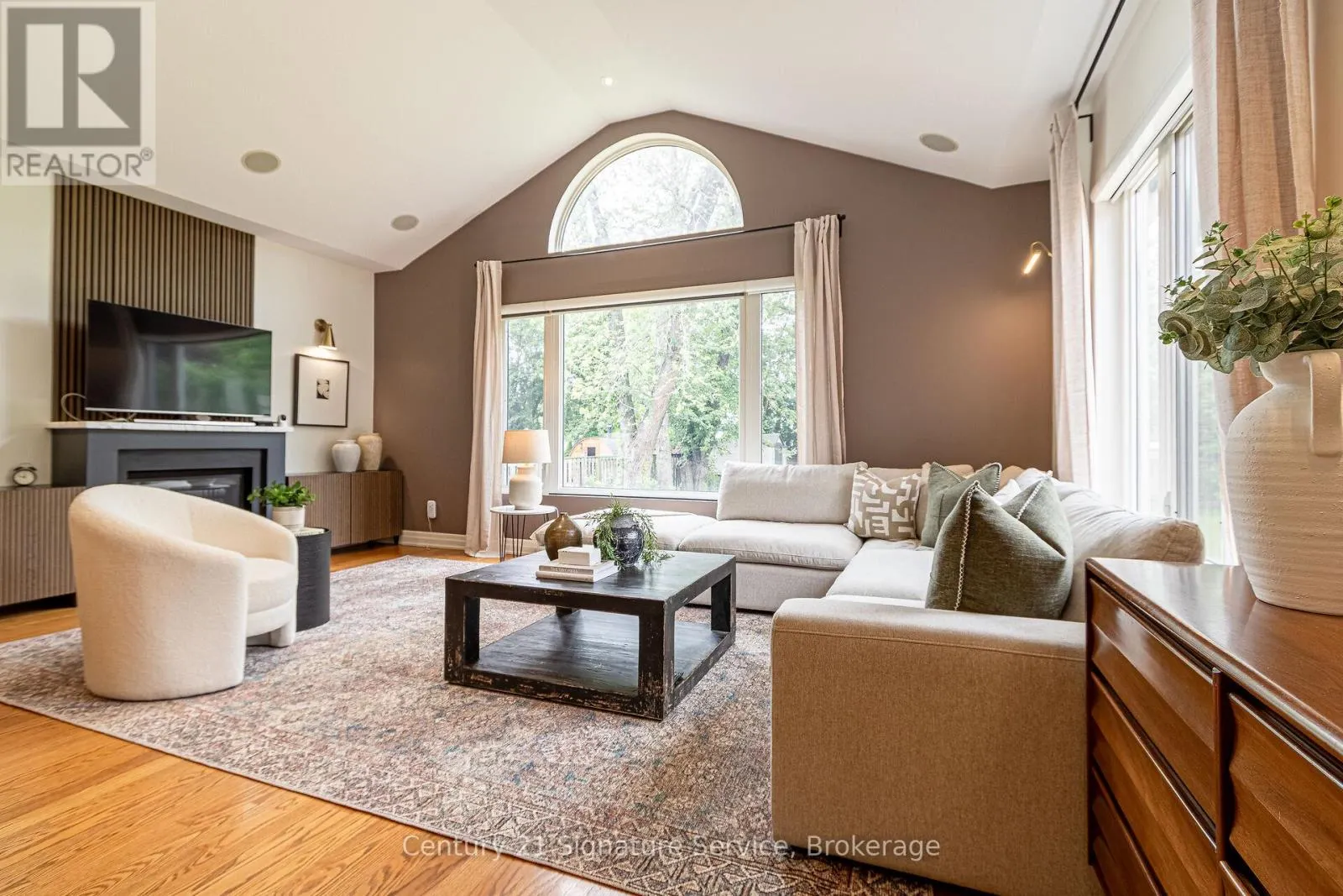 24 JOYMAR DRIVE