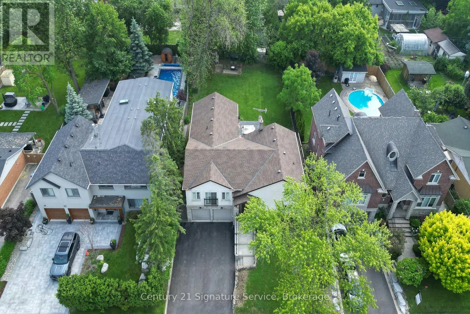 24 JOYMAR DRIVE