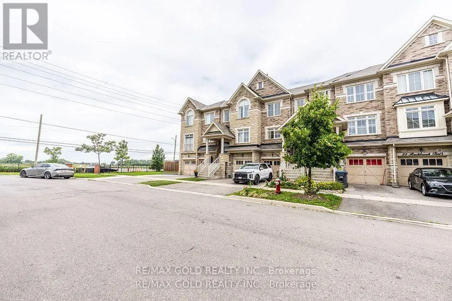 34 ROCKBROOK TRAIL