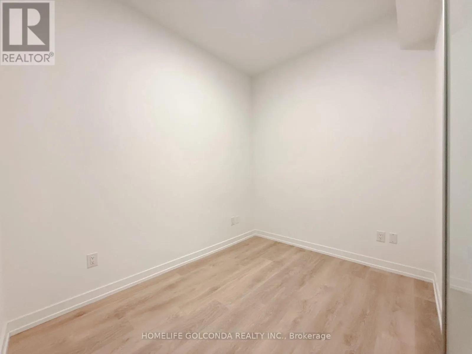 LPH20 - 1100 SHEPPARD AVENUE W