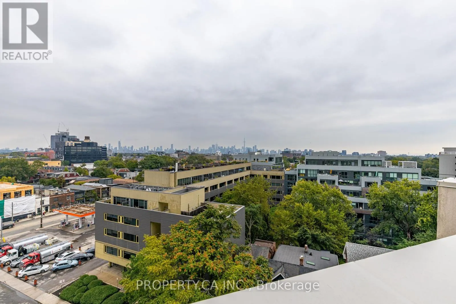 211 - 437 RONCESVALLES AVENUE