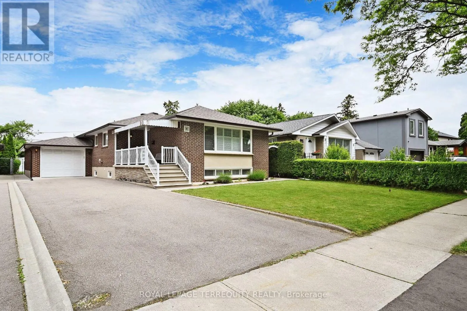 8 CROMER PLACE