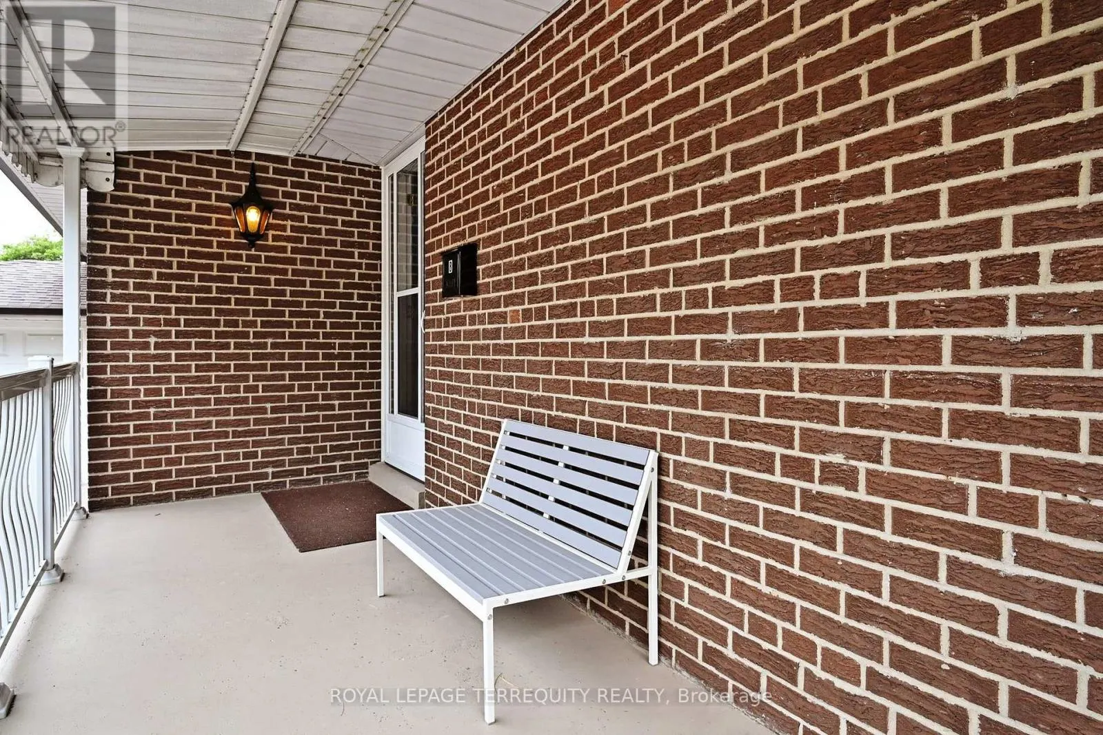 8 CROMER PLACE