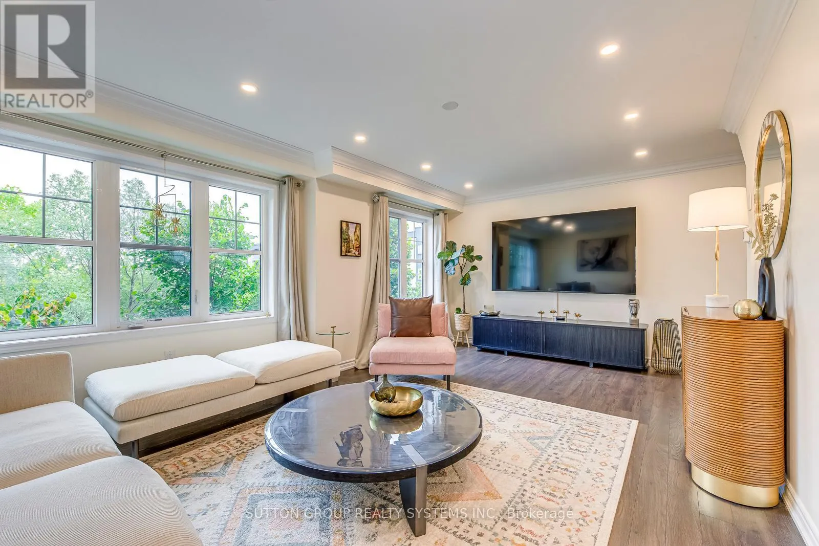 33 - 3002 PRESERVE DRIVE, UNIT 33 DRIVE