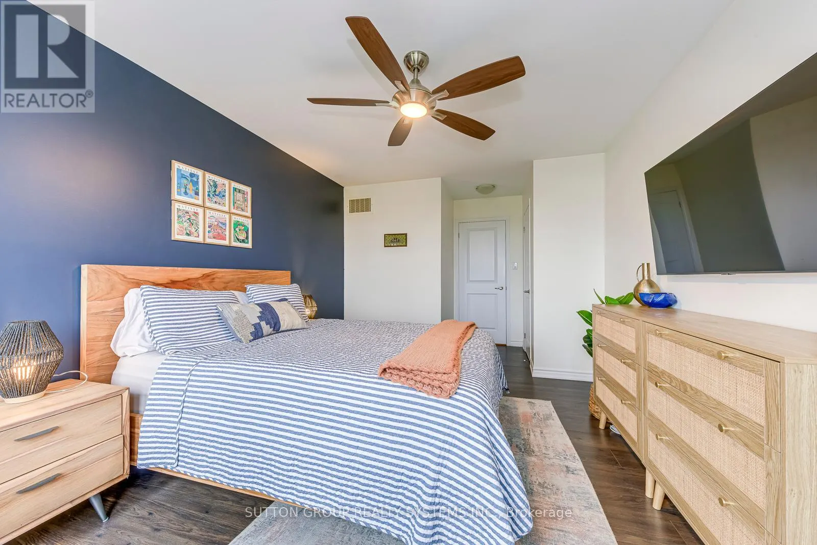 33 - 3002 PRESERVE DRIVE, UNIT 33 DRIVE