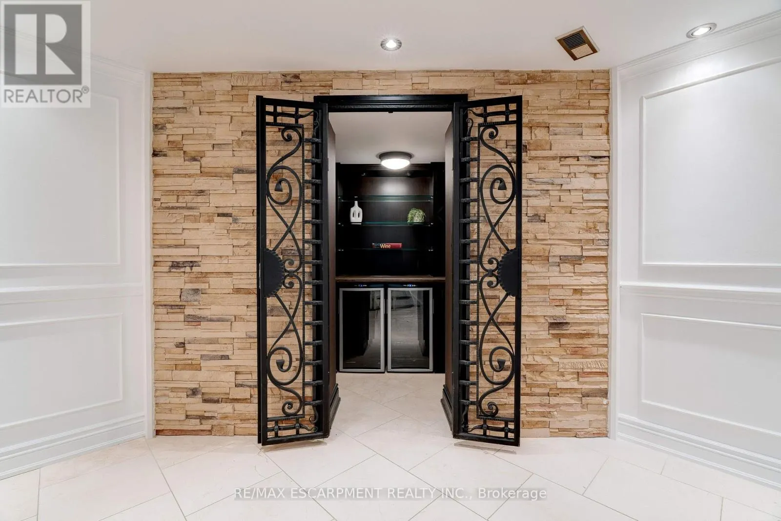 106 APPLEBY PLACE