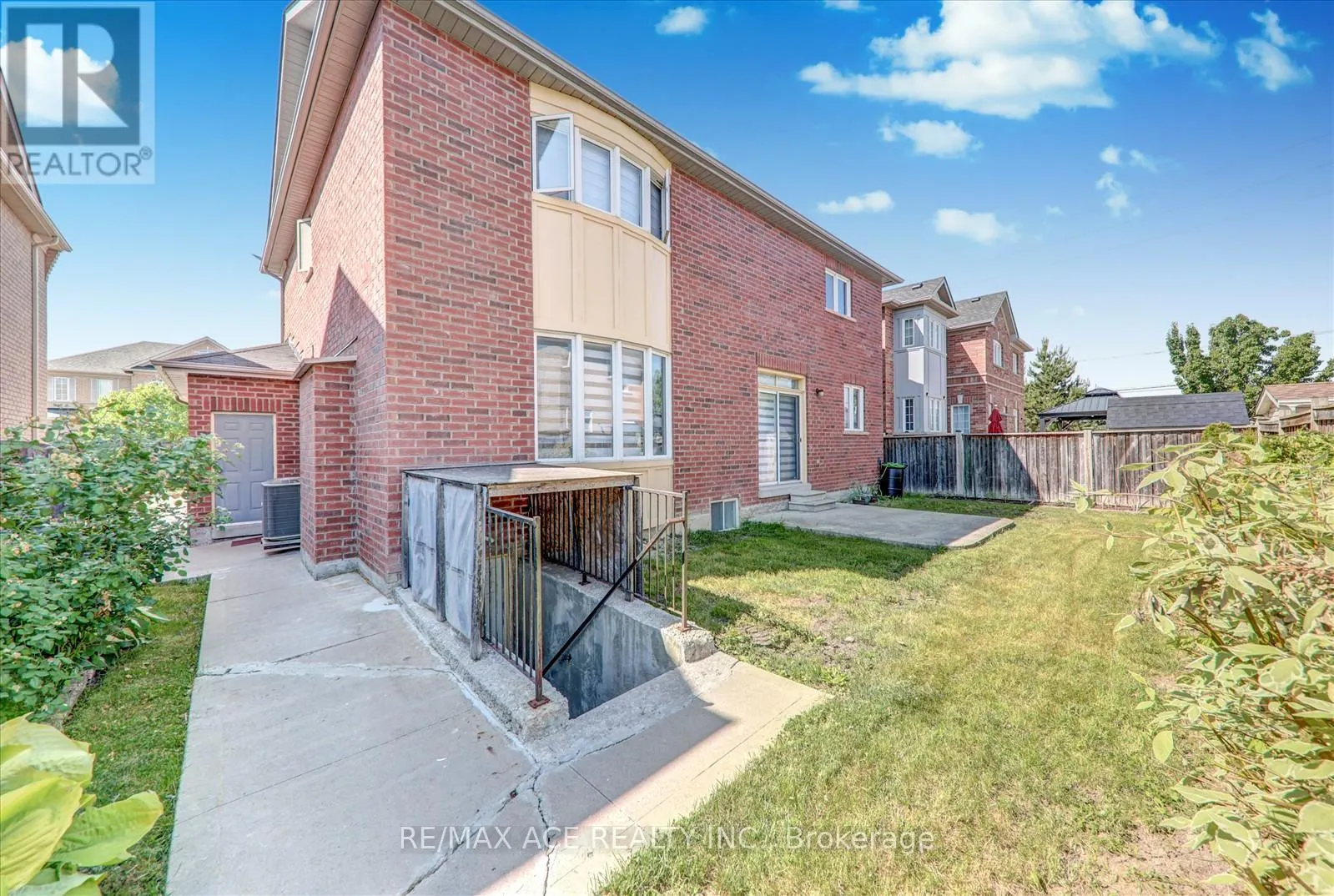 46 PUREBROOK CRESCENT