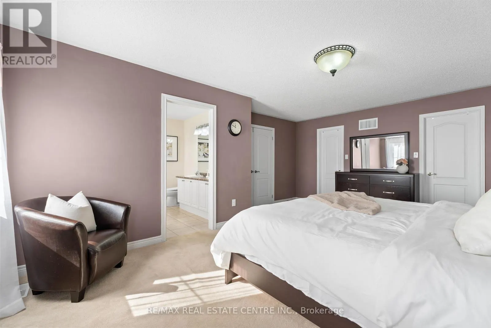 4 JUNETOWN CIRCLE