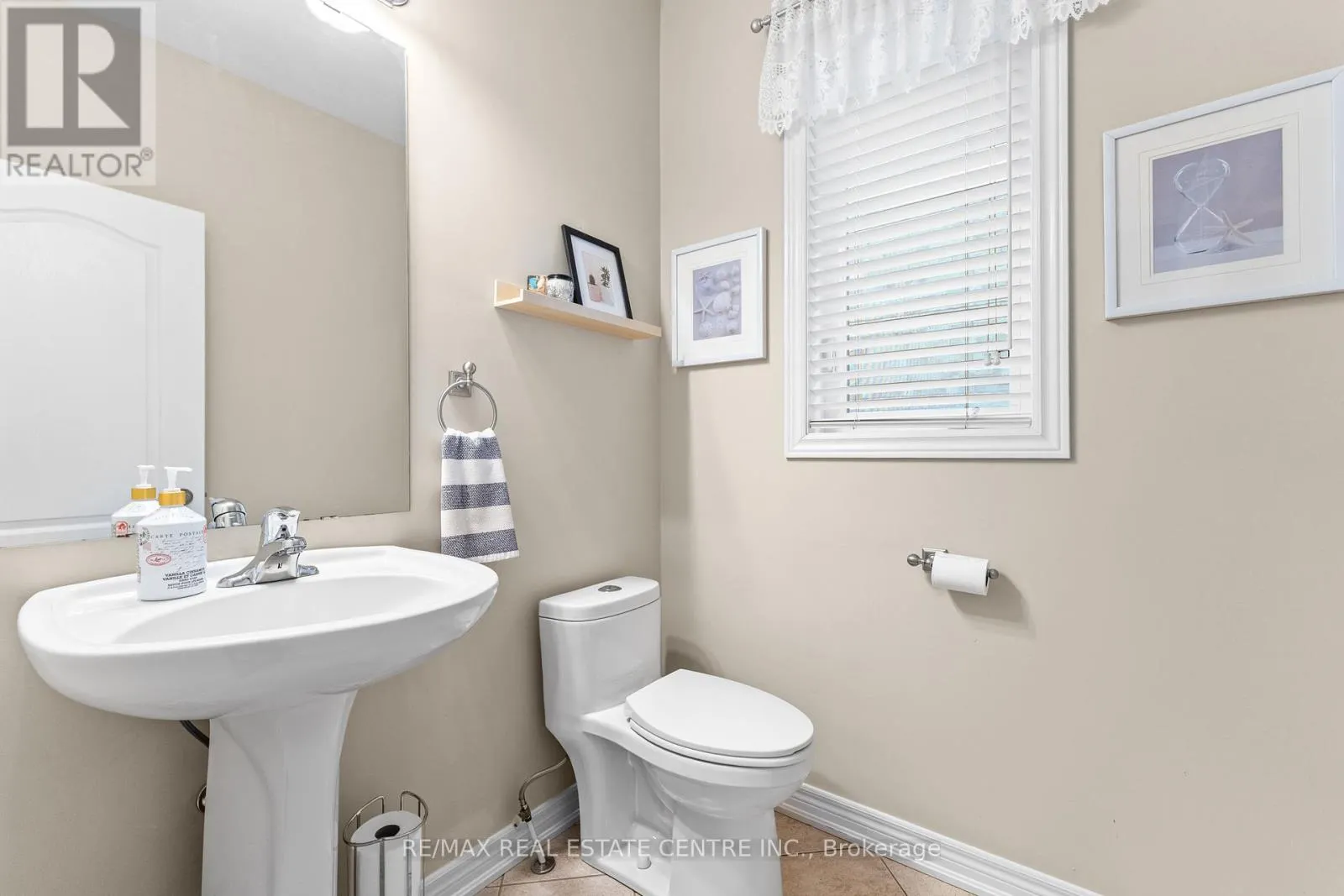 4 JUNETOWN CIRCLE