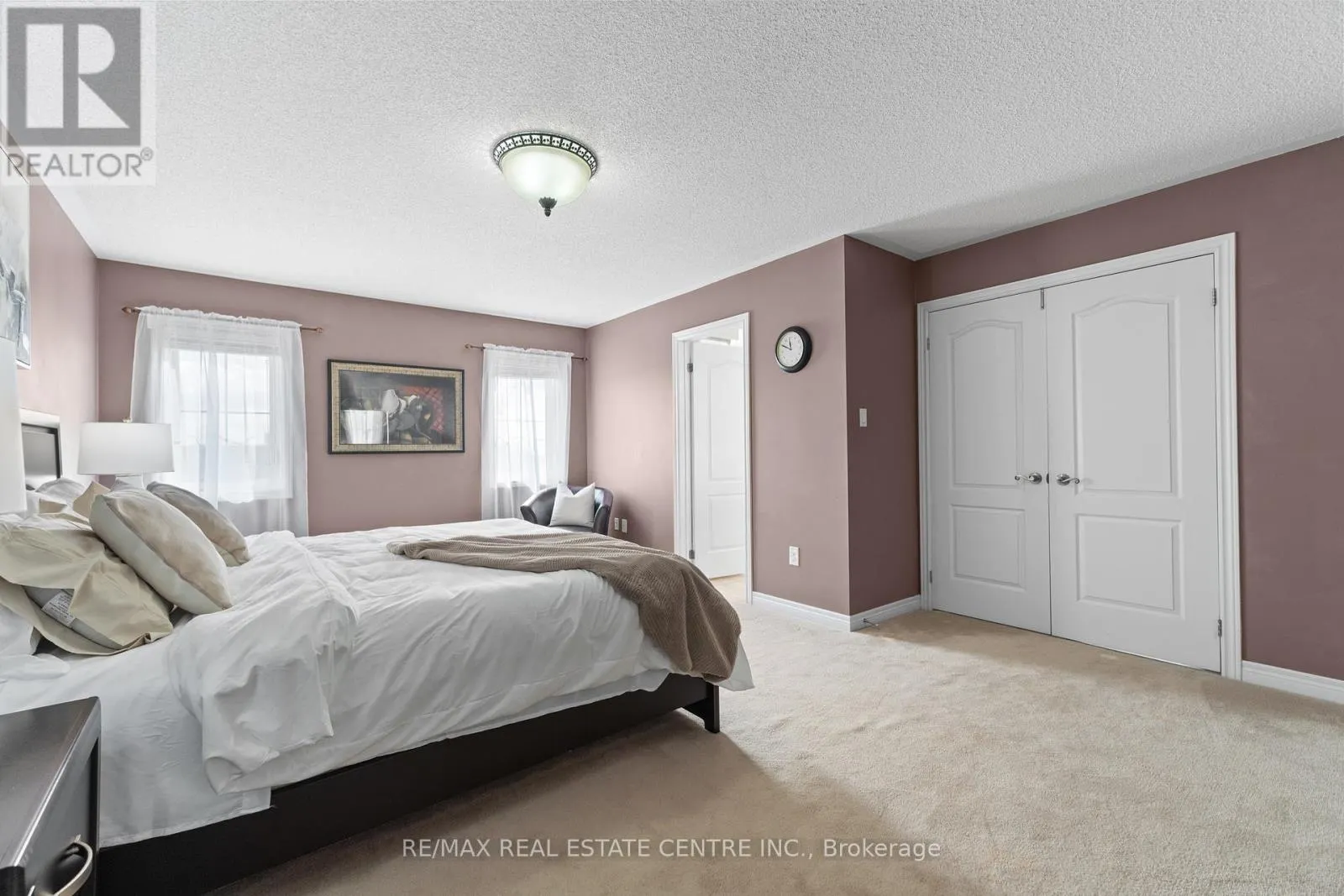 4 JUNETOWN CIRCLE