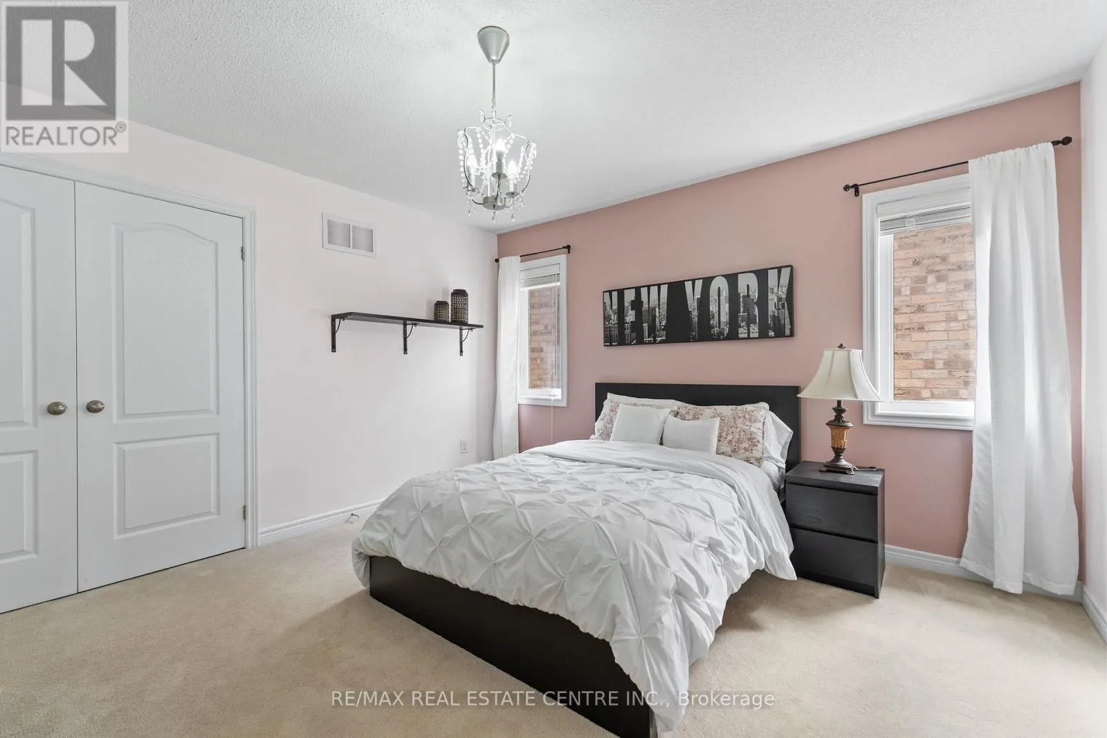 4 JUNETOWN CIRCLE