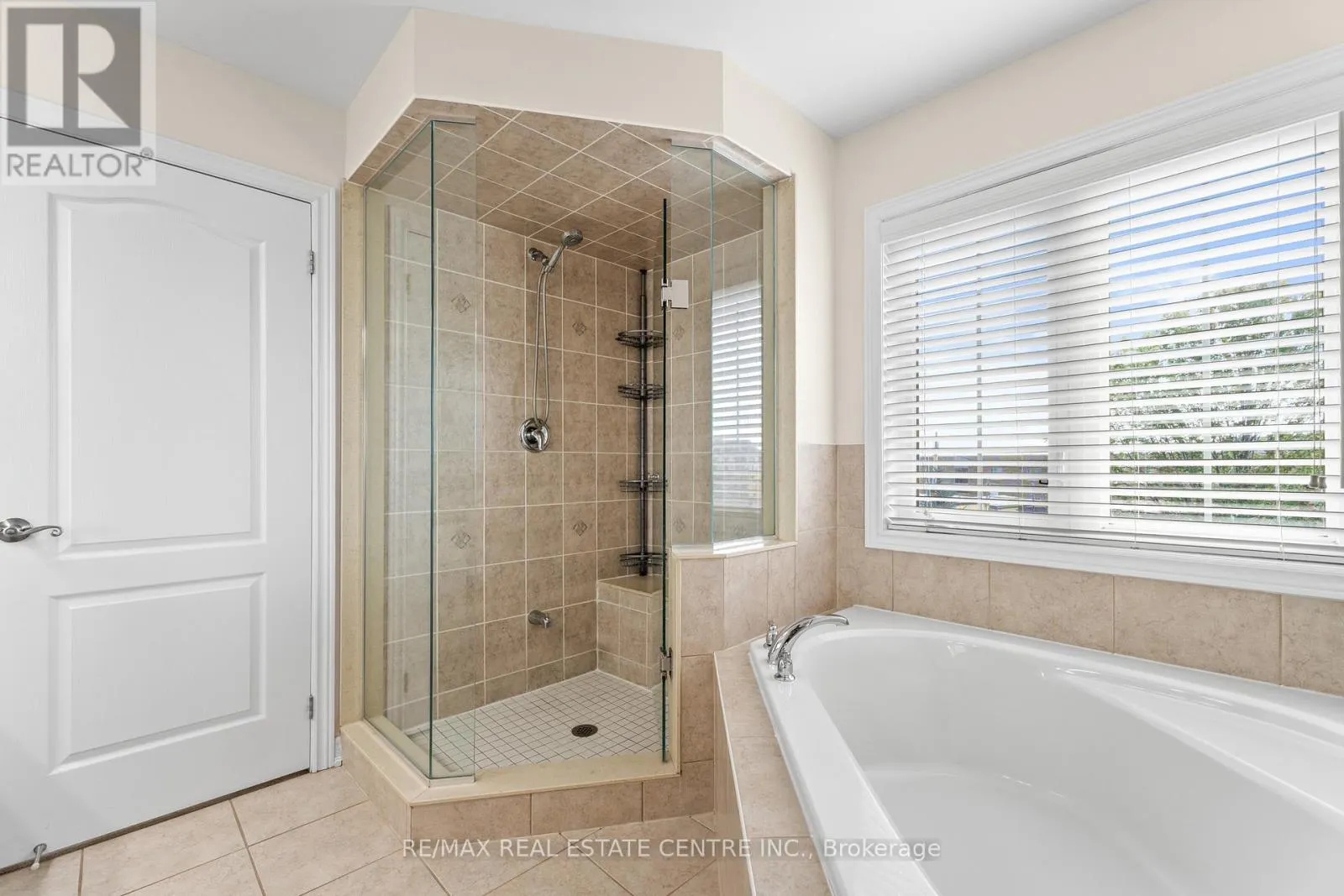 4 JUNETOWN CIRCLE