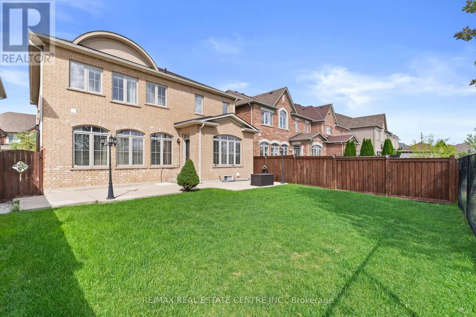 4 JUNETOWN CIRCLE
