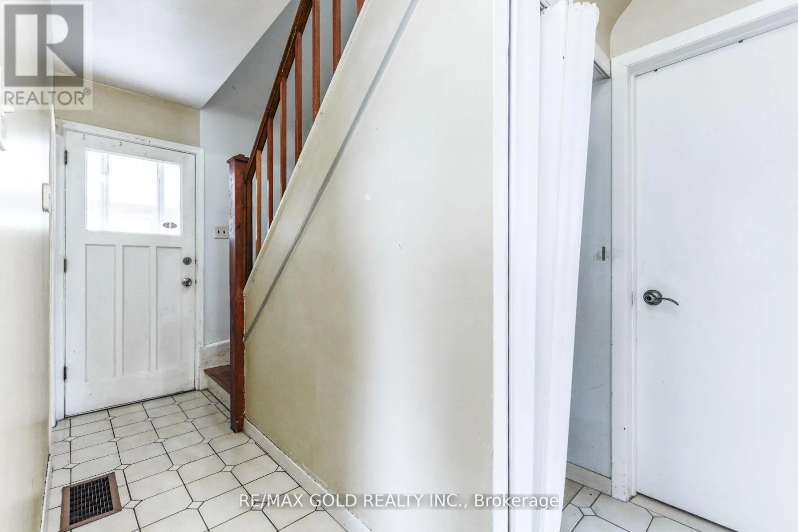 3372 ETUDE DRIVE