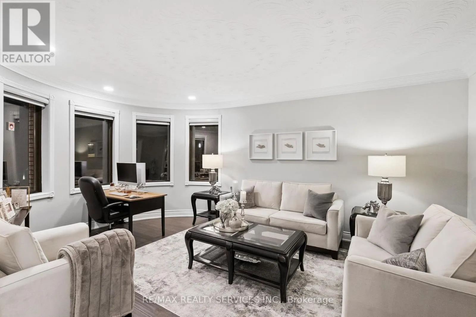 8 EVERGREEN AVENUE