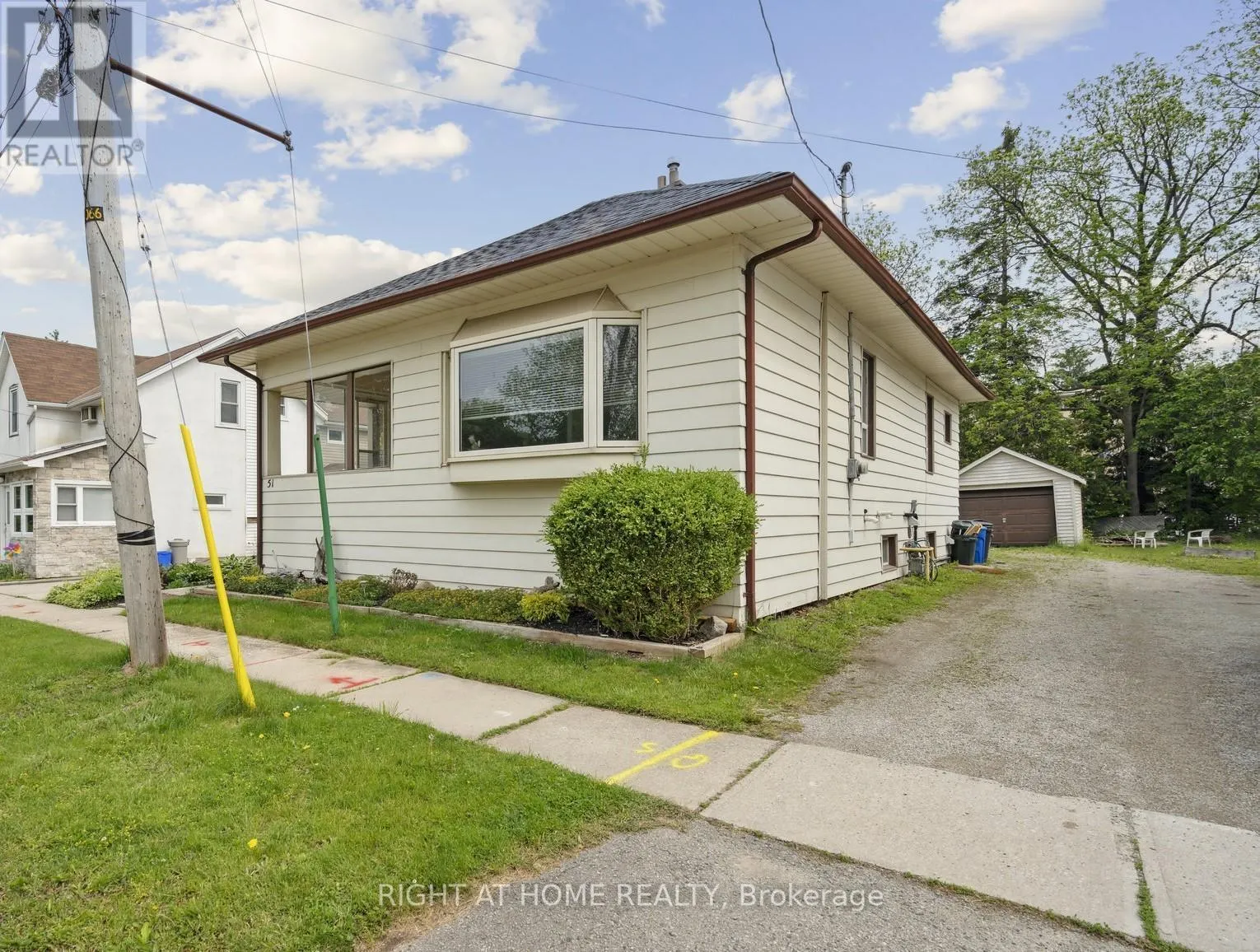 51 FREDERICK STREET S