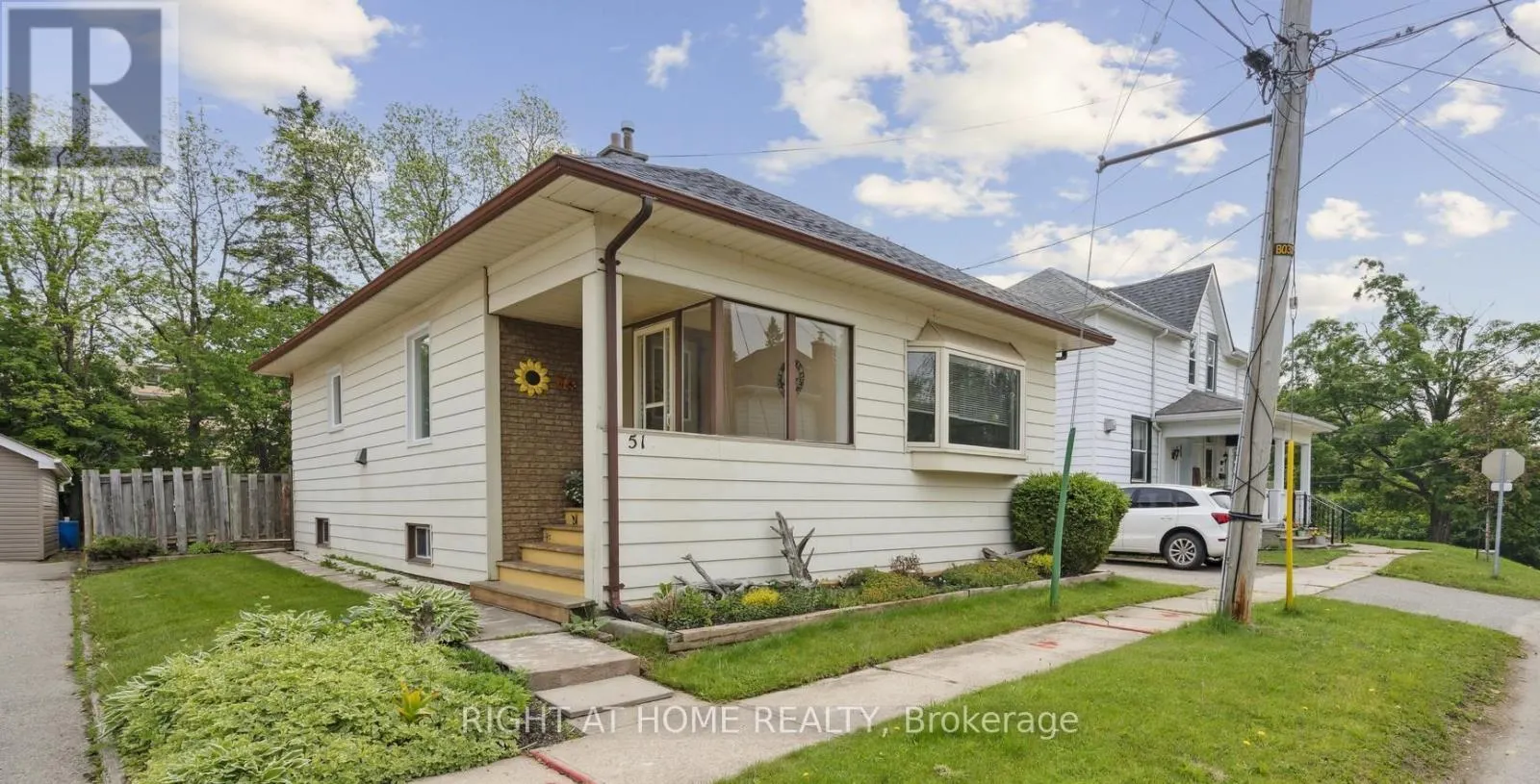 51 FREDERICK STREET S