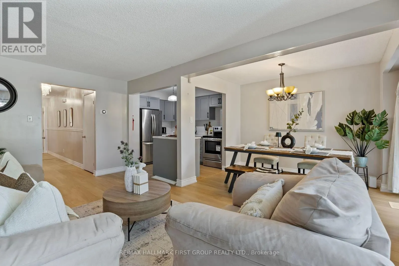 51 - 3025 CEDARGLEN GATE