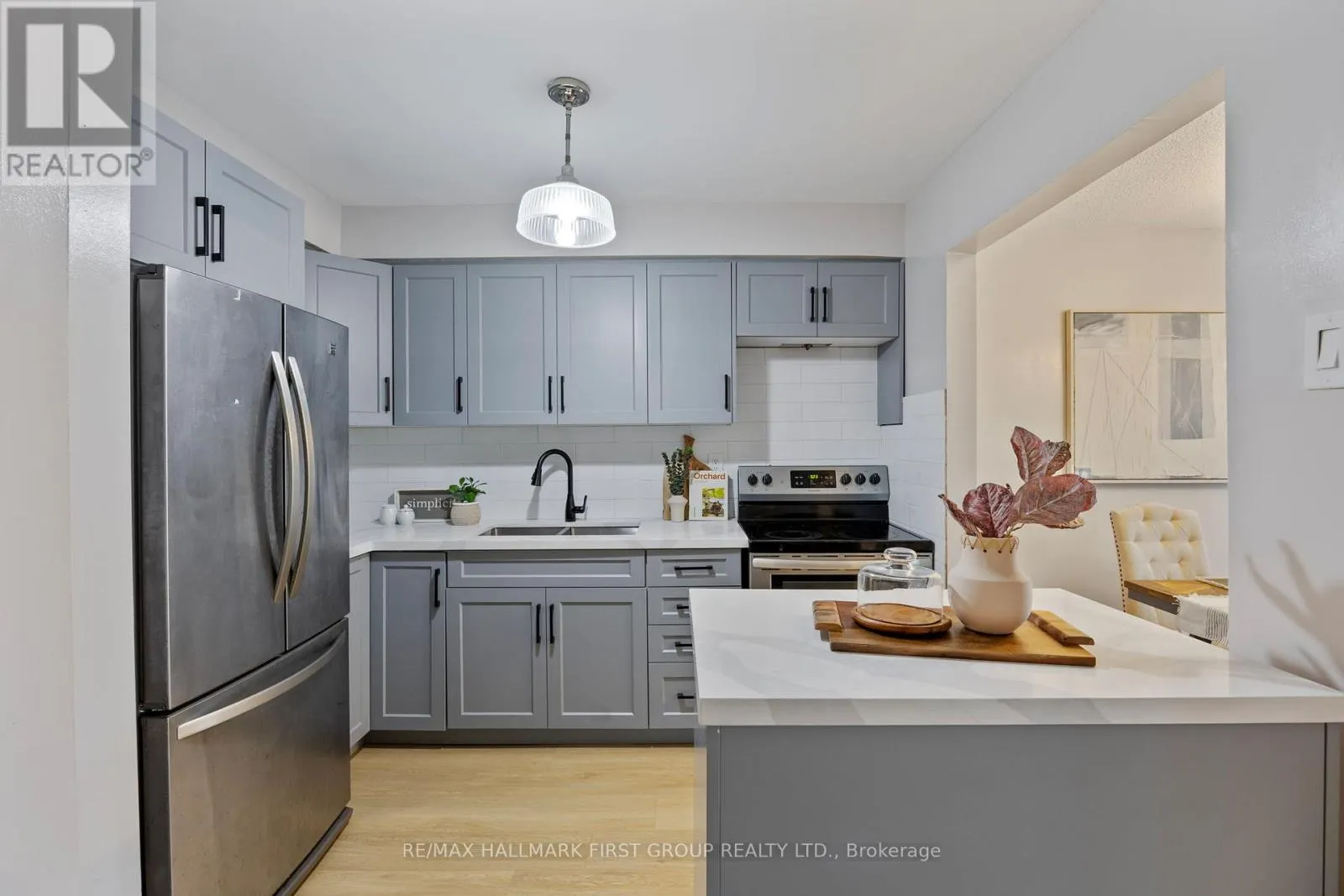 51 - 3025 CEDARGLEN GATE