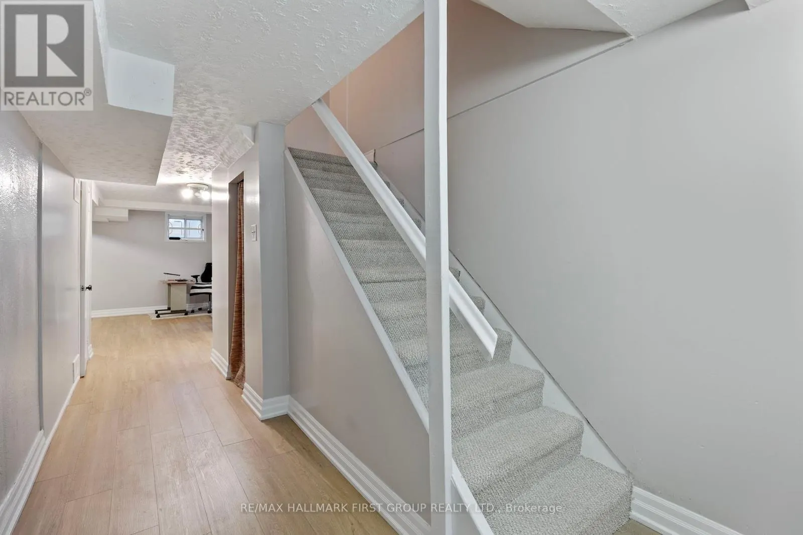 51 - 3025 CEDARGLEN GATE