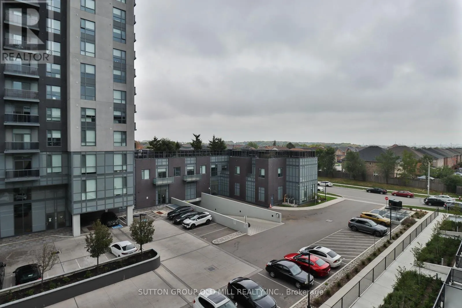419 - 5105 HURONTARIO STREET