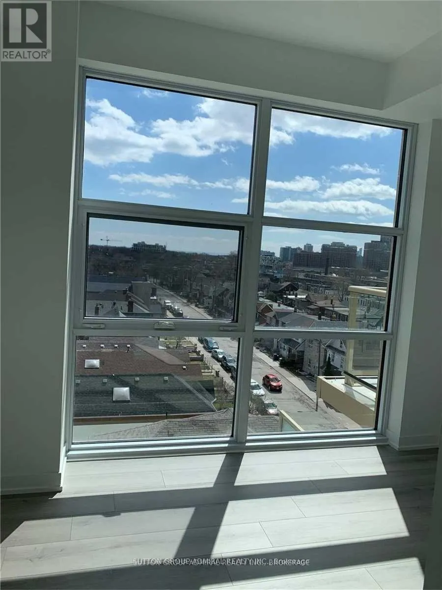 706 - 1787 ST CLAIR AVENUE W