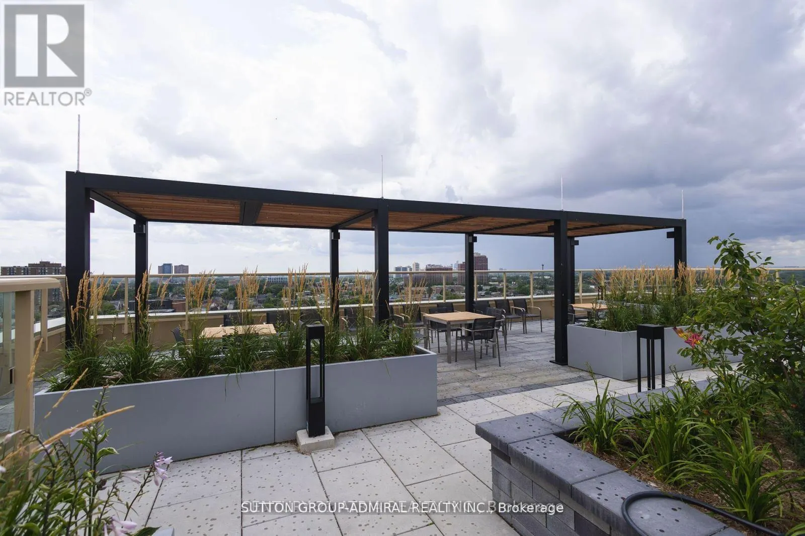 706 - 1787 ST CLAIR AVENUE W