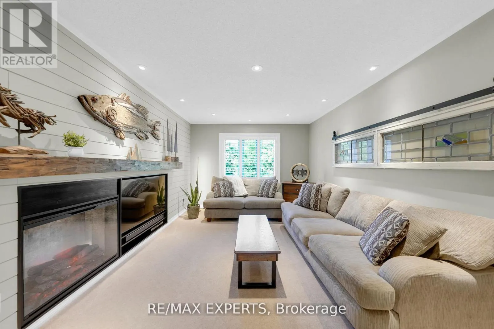 44 SUNKIST VALLEY ROAD