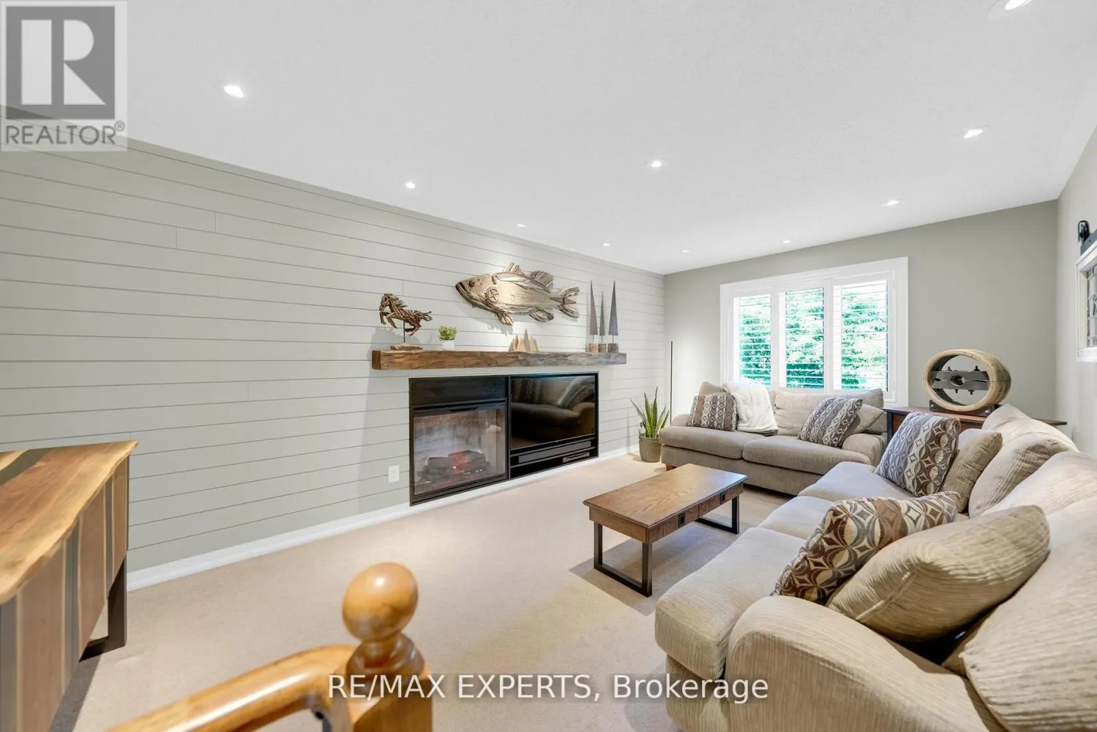 44 SUNKIST VALLEY ROAD