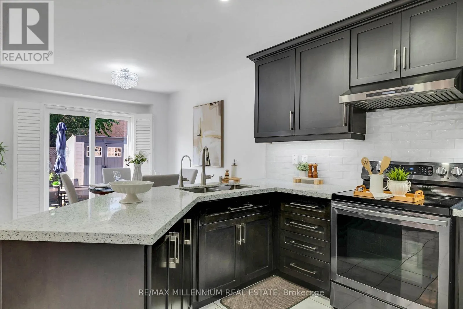 3393 COVENT CRESCENT