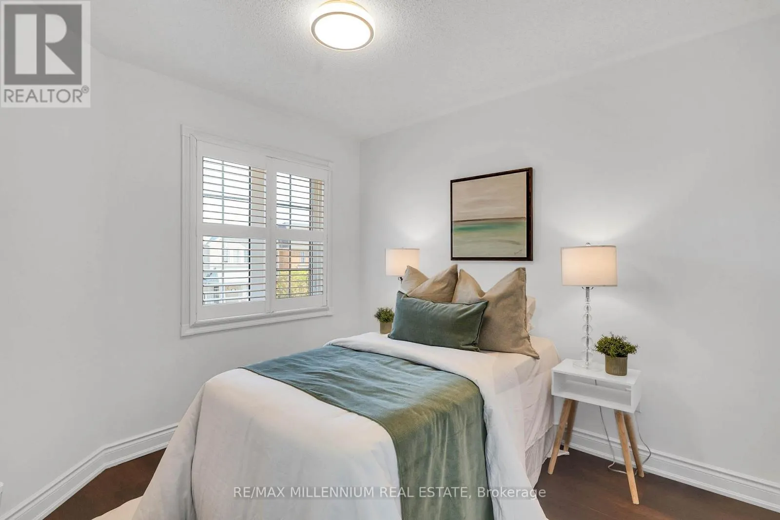 3393 COVENT CRESCENT