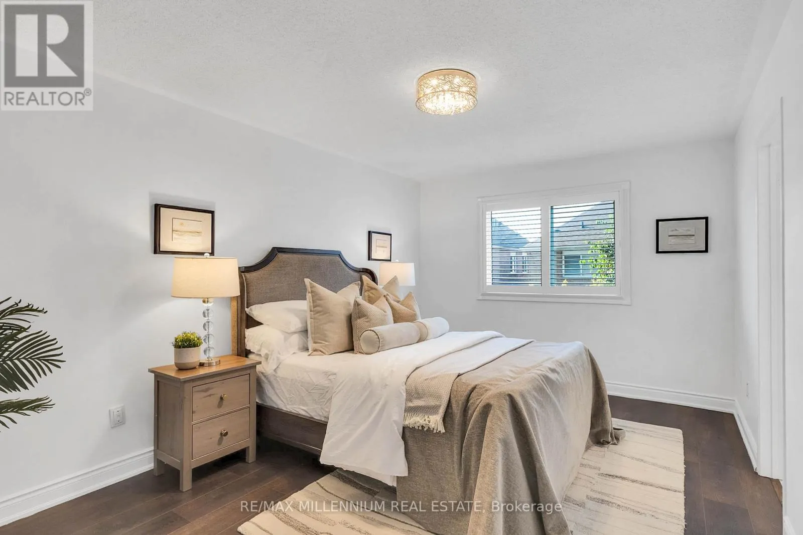 3393 COVENT CRESCENT