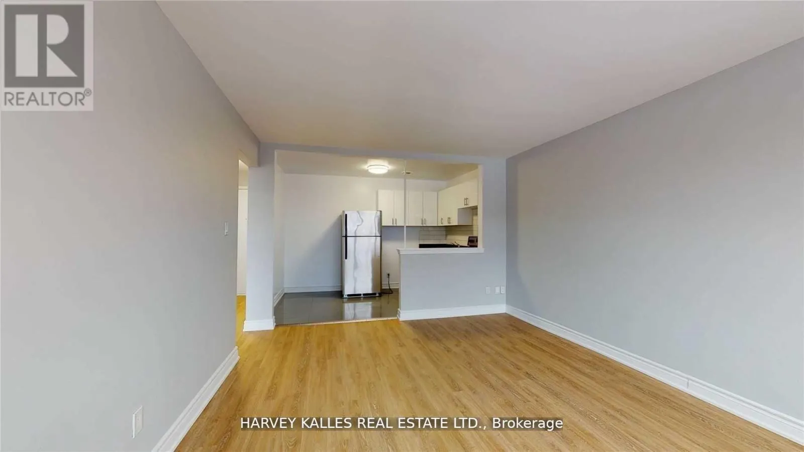 104 - 2 GREENTREE COURT