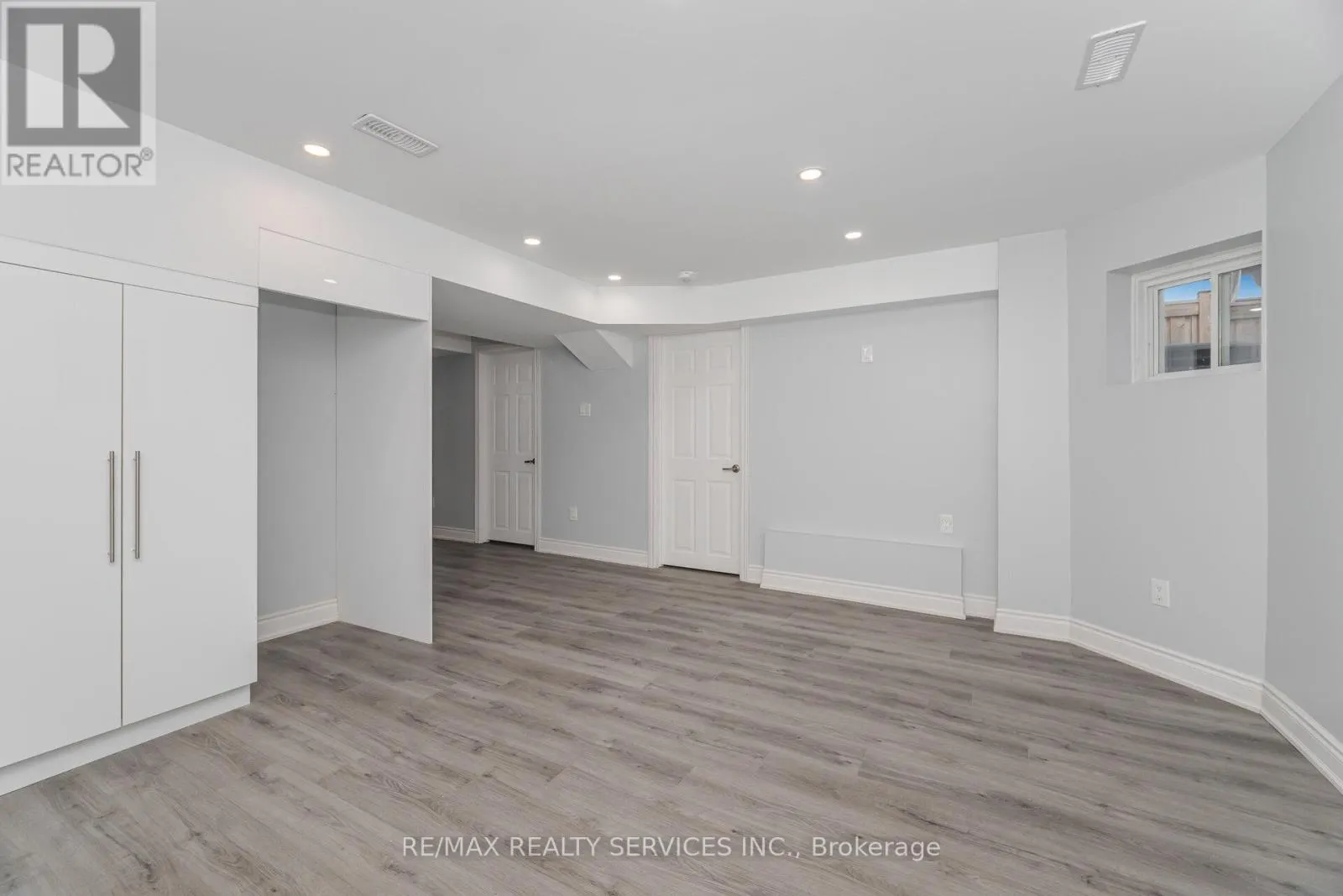 52 BLACKBERRY VALLEY CRESCENT