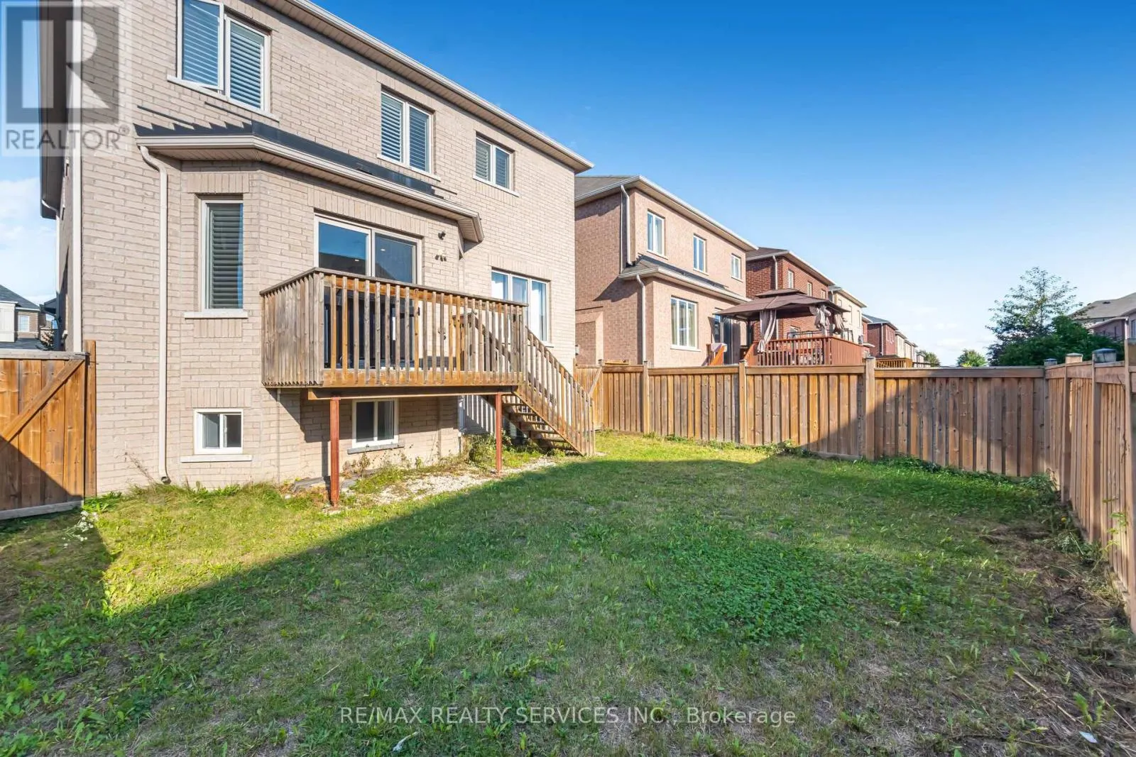 52 BLACKBERRY VALLEY CRESCENT