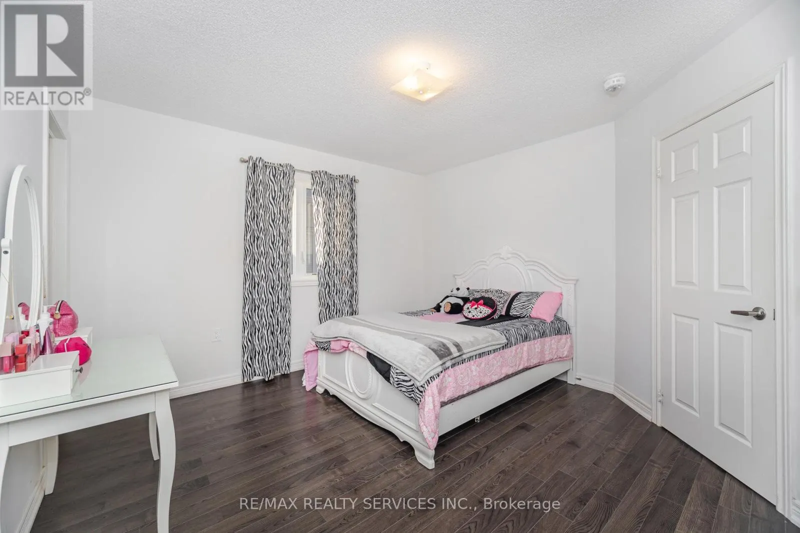 52 BLACKBERRY VALLEY CRESCENT