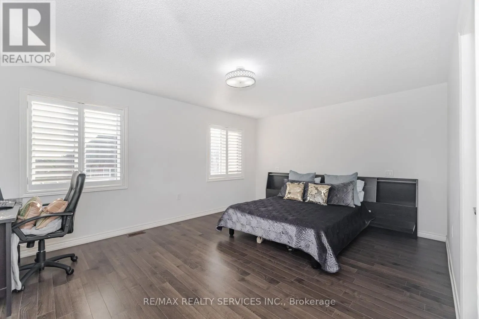 52 BLACKBERRY VALLEY CRESCENT