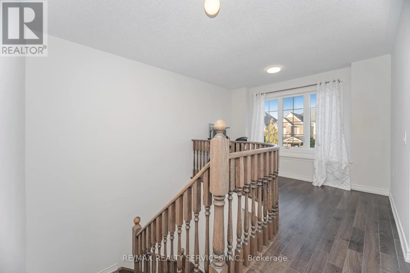 52 BLACKBERRY VALLEY CRESCENT